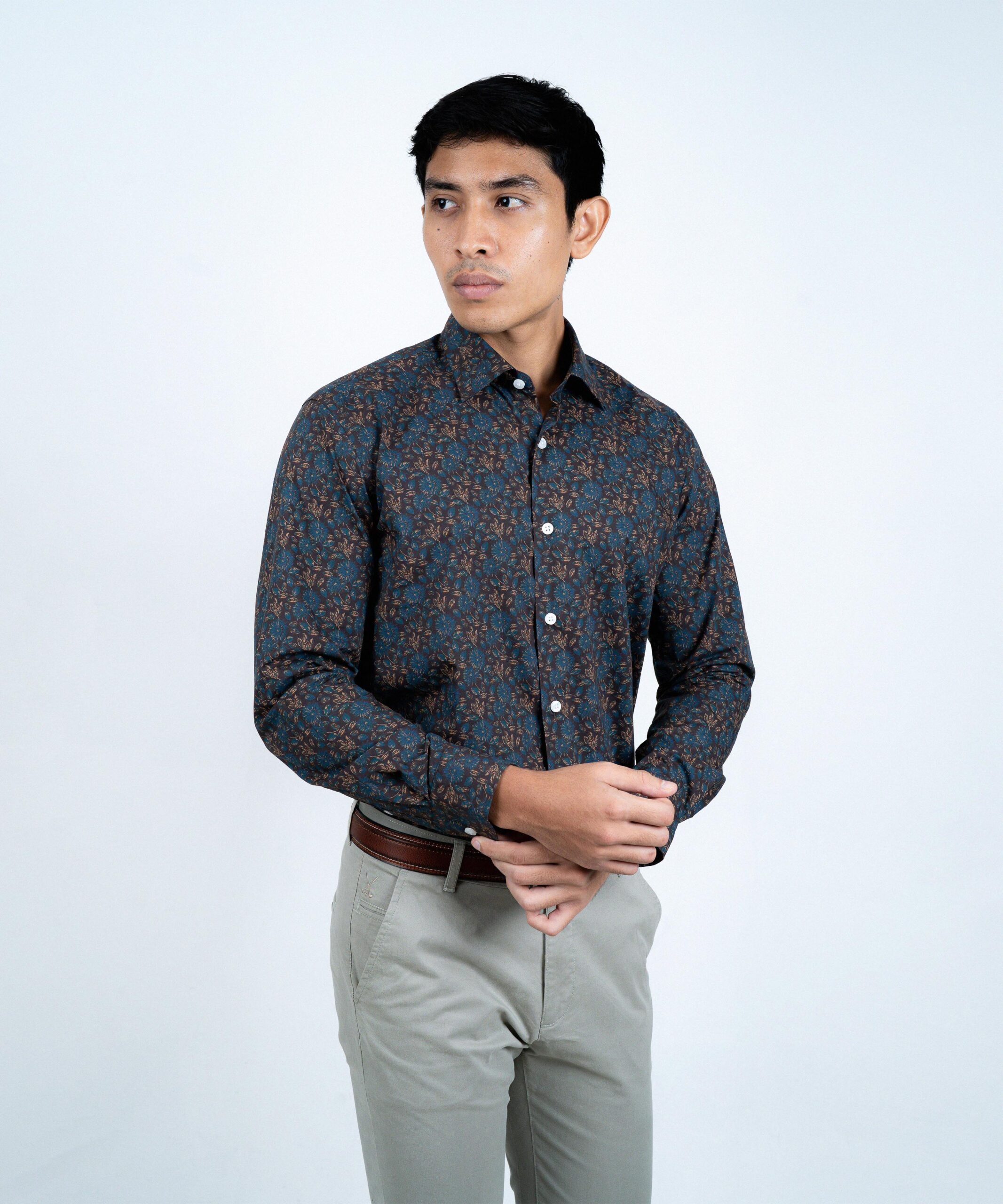 Envoy Italy Men’s Green Floral Design Tailor Fit Shirt